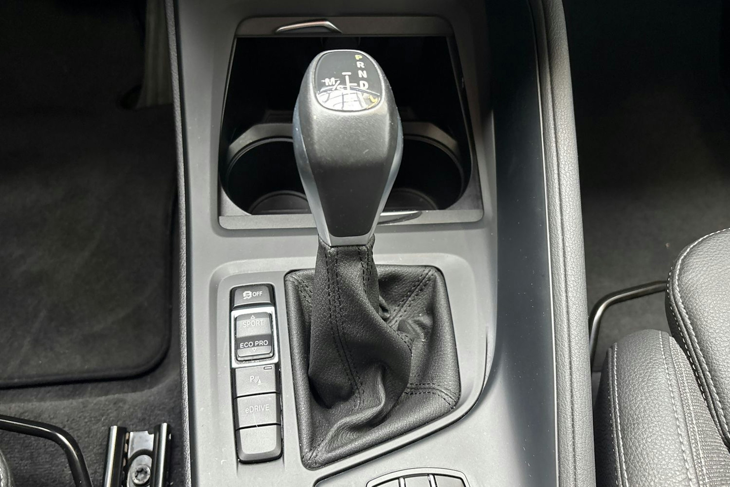 musta BMW X1 2020 kuva 20.