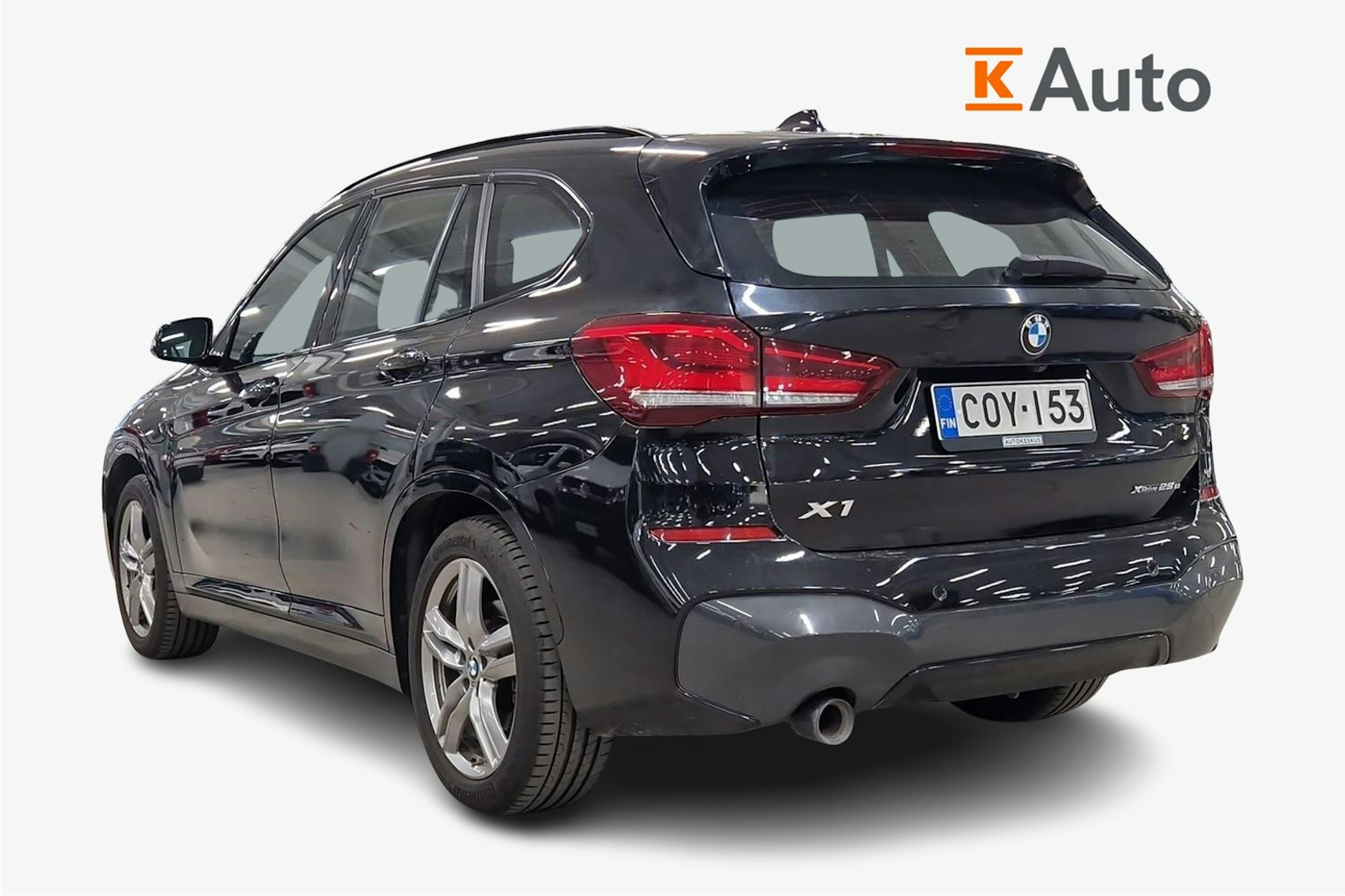 musta BMW X1 2021 kuva 2.