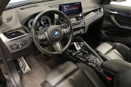 musta BMW X1 2021 kuva 6.