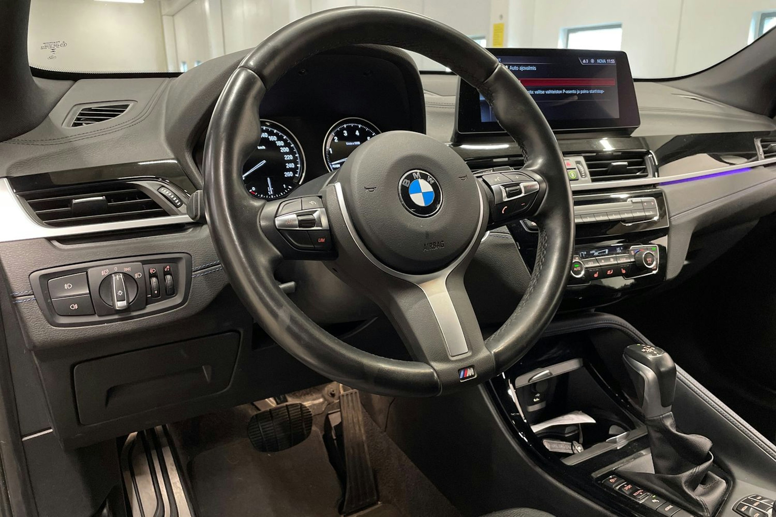 musta BMW X1 2021 kuva 25.