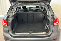 harmaa BMW X1 2021 kuva 15.