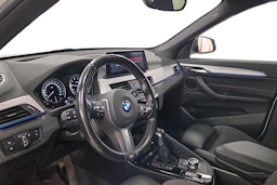 valkoinen BMW X1 2021 kuva 3.