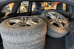 valkoinen BMW X1 2021 kuva 6.