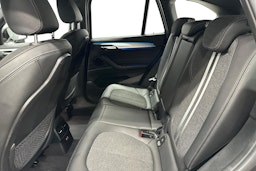 harmaa BMW X1 2021 kuva 8.