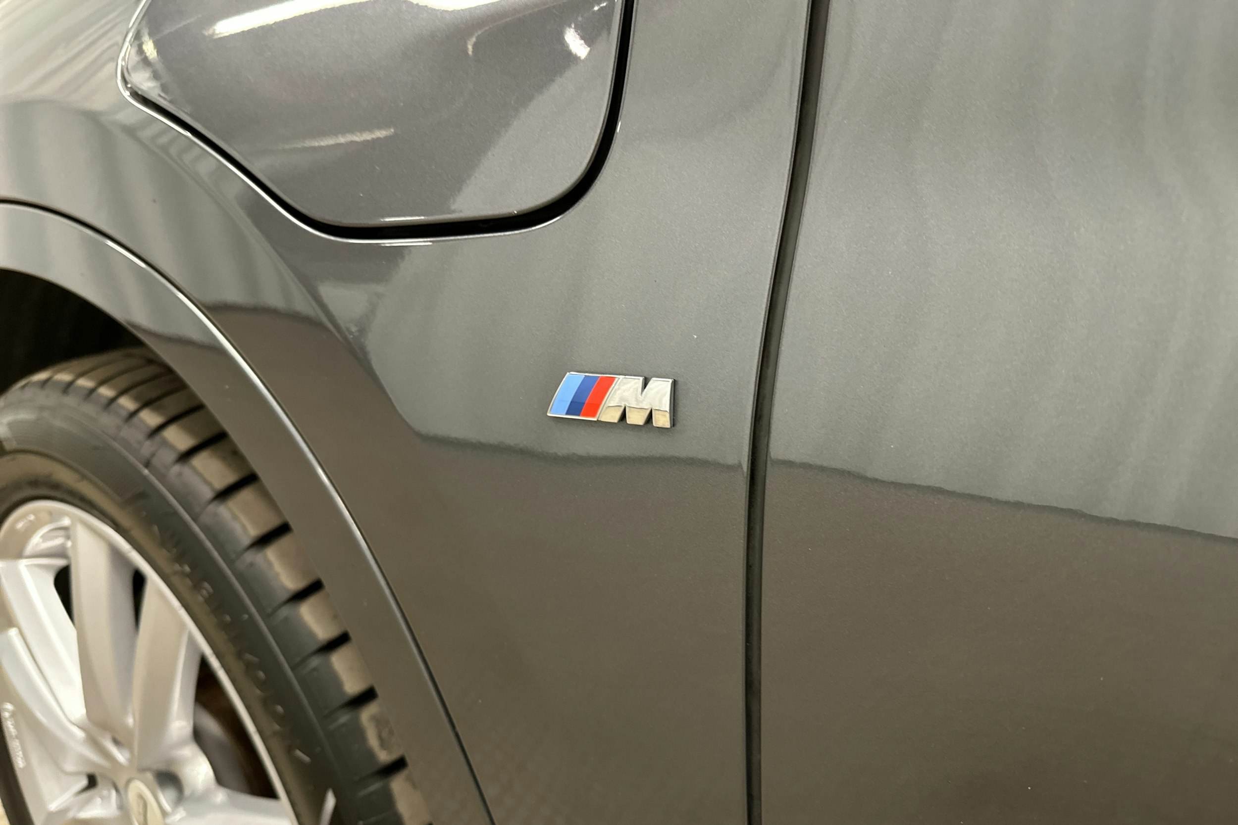 harmaa BMW X1 2021 kuva 25.