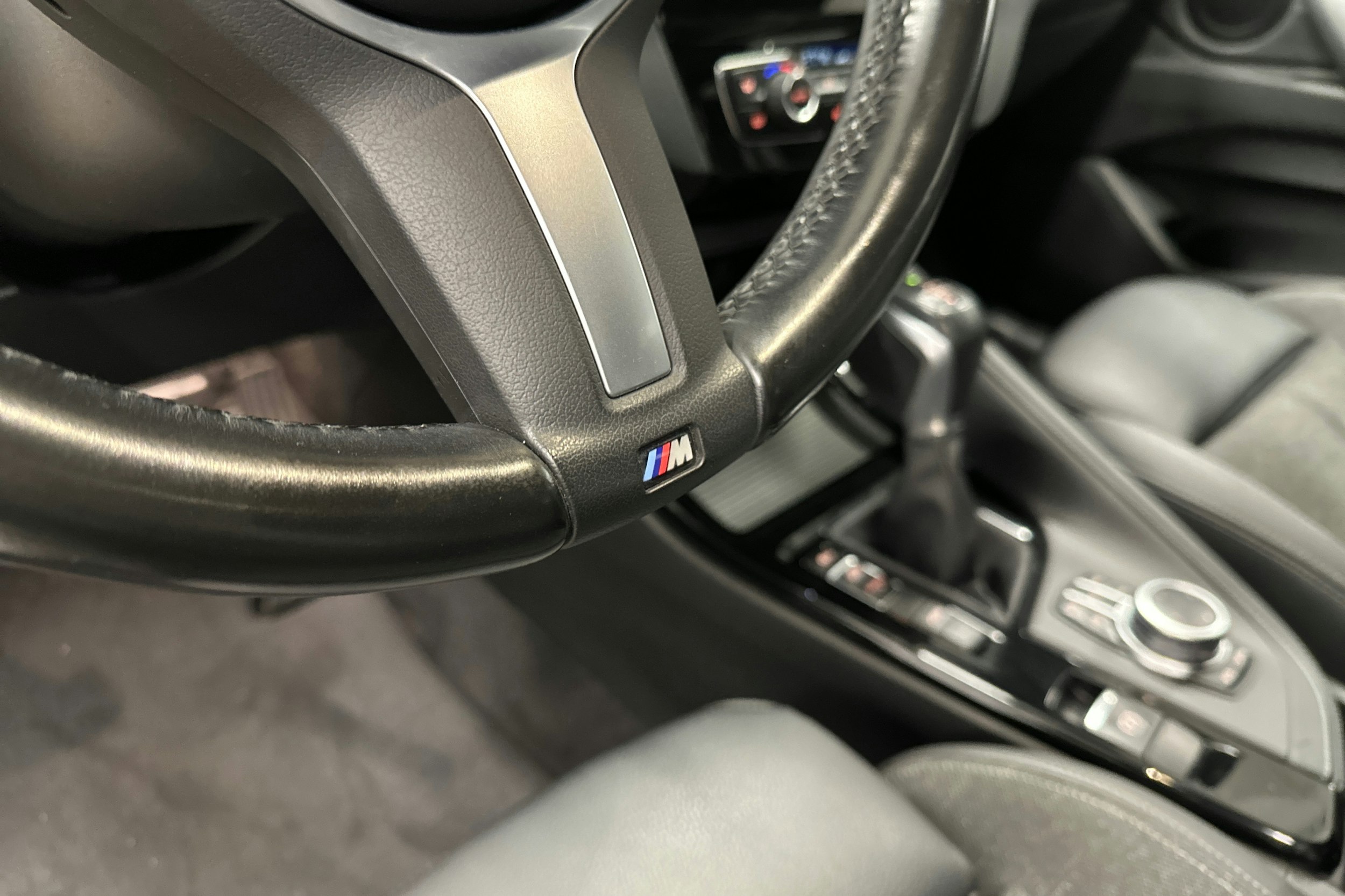 harmaa BMW X1 2021 kuva 26.