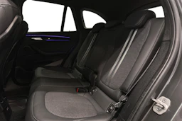 harmaa BMW X1 2021 kuva 11.
