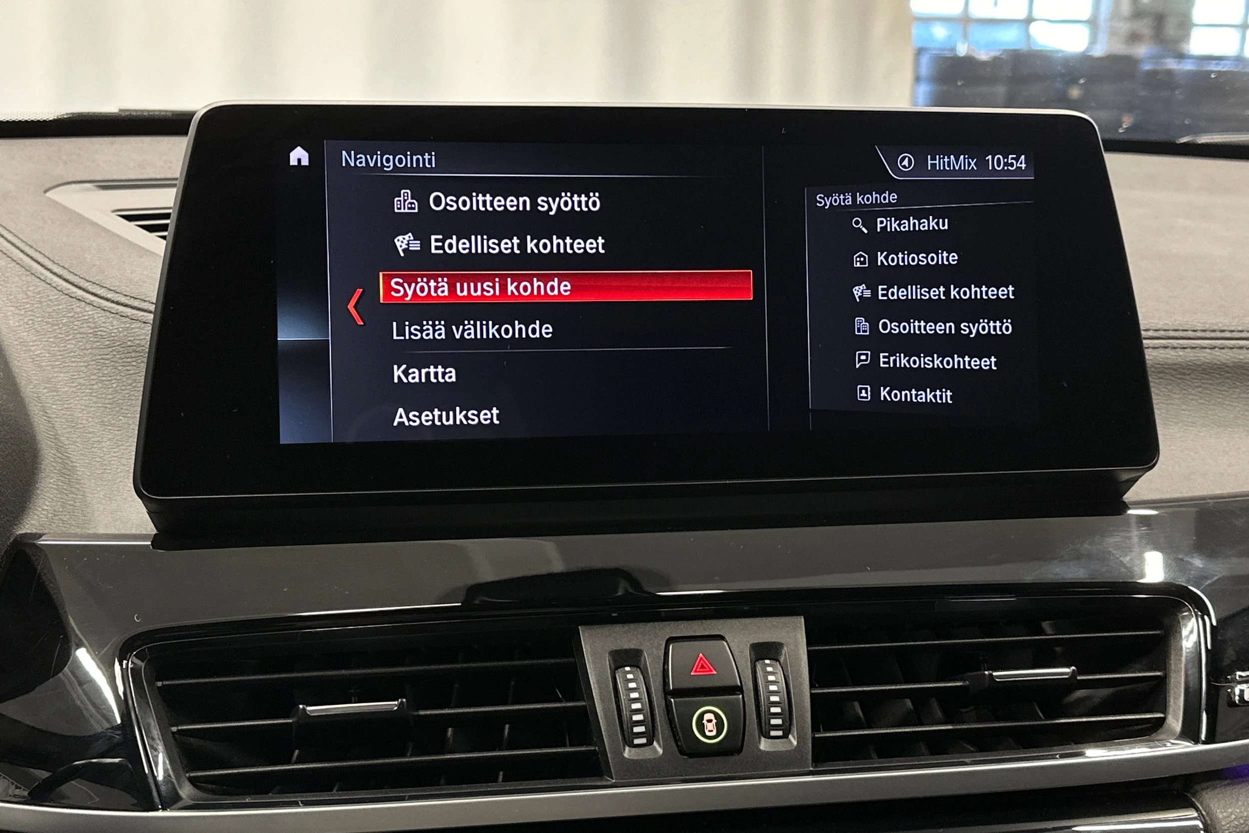 harmaa BMW X1 2021 kuva 24.