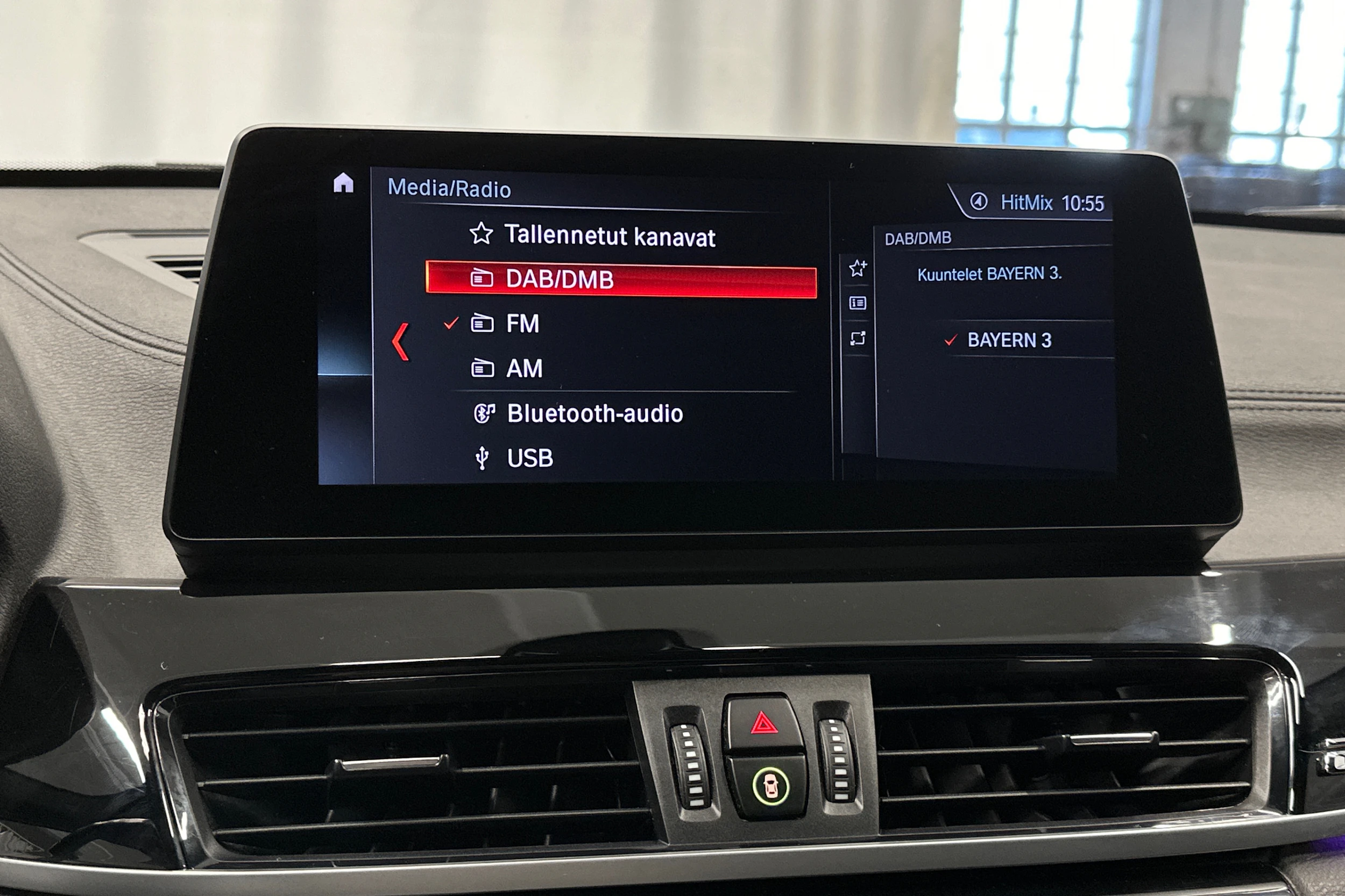 harmaa BMW X1 2021 kuva 25.