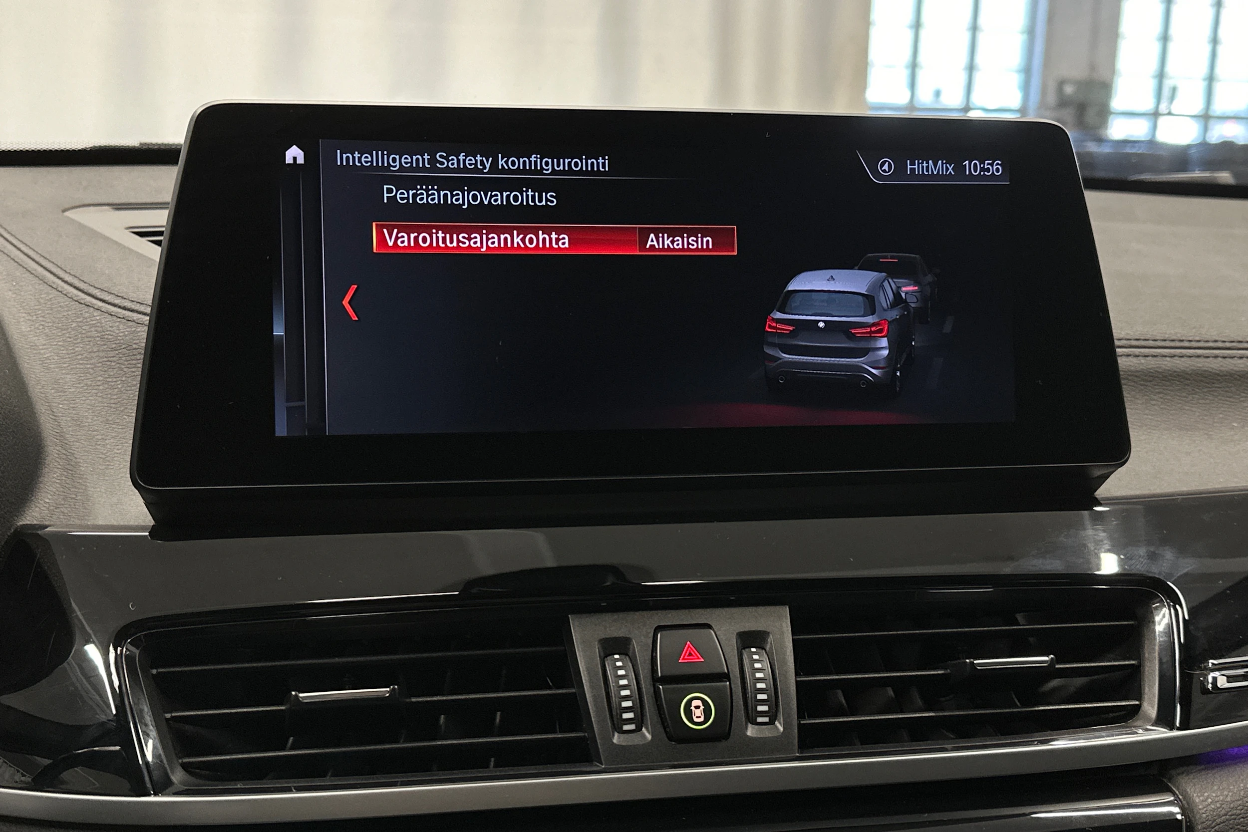 harmaa BMW X1 2021 kuva 28.