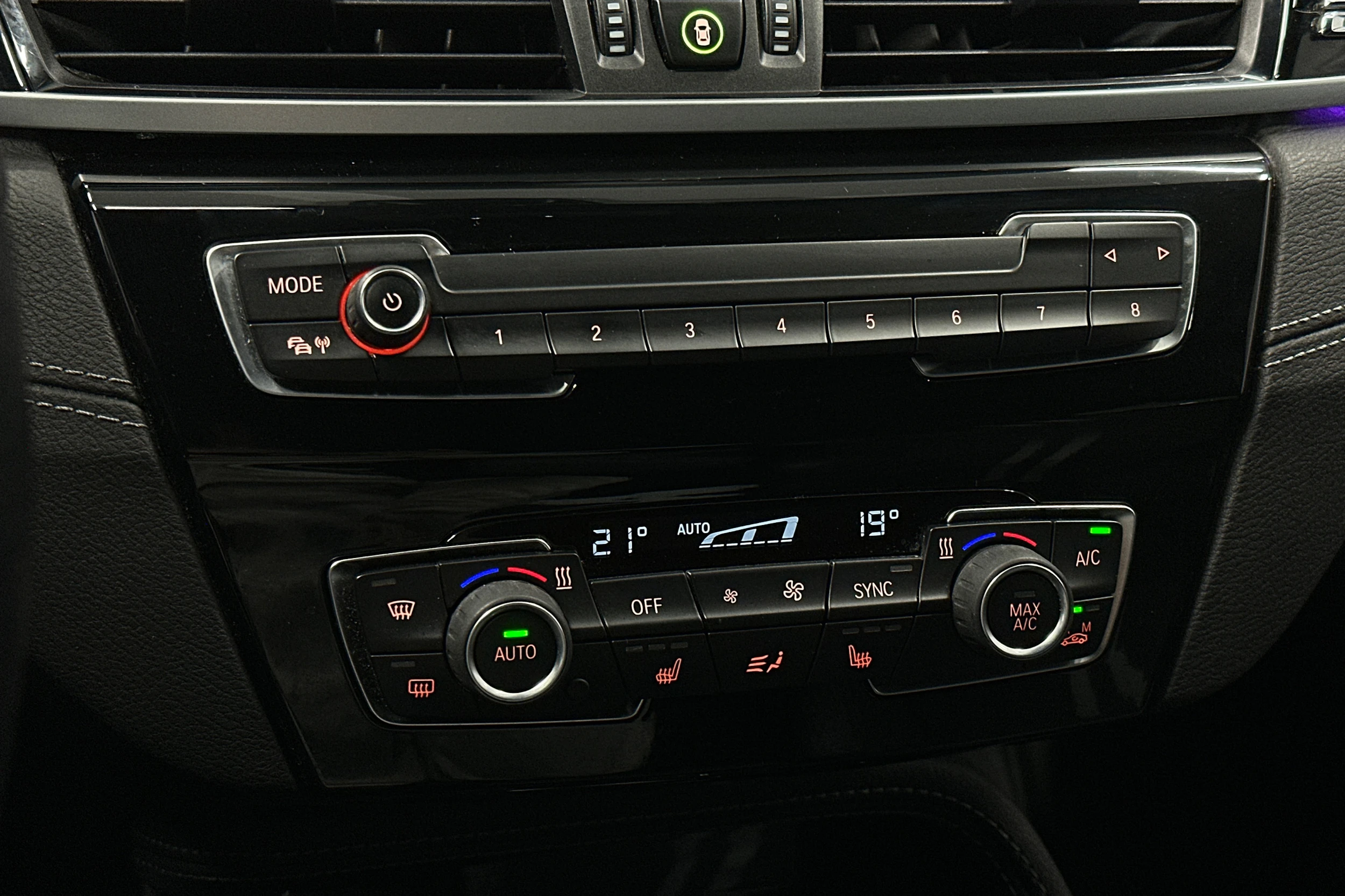 harmaa BMW X1 2021 kuva 34.