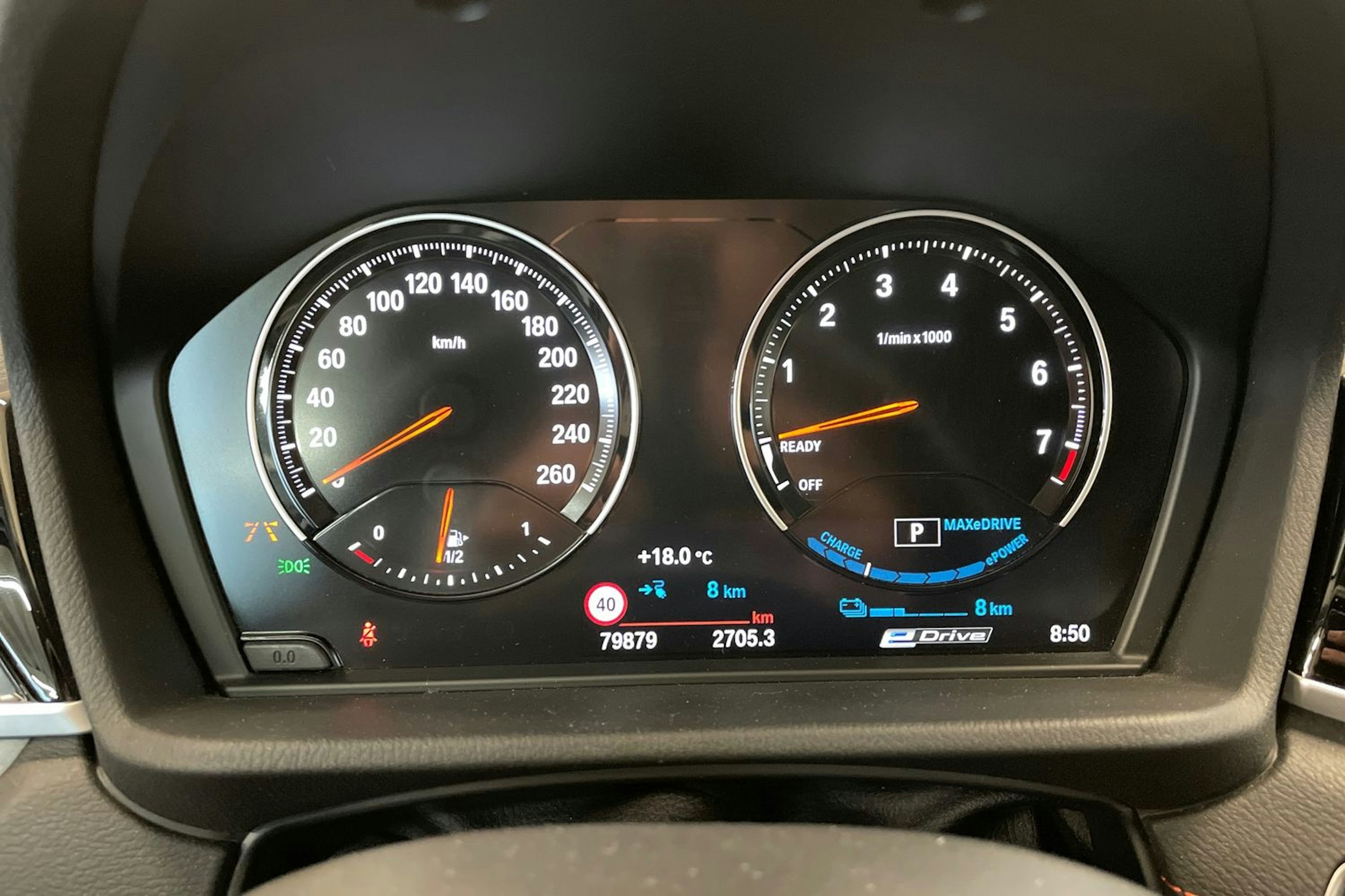 met. musta BMW X1 2021 kuva 11.