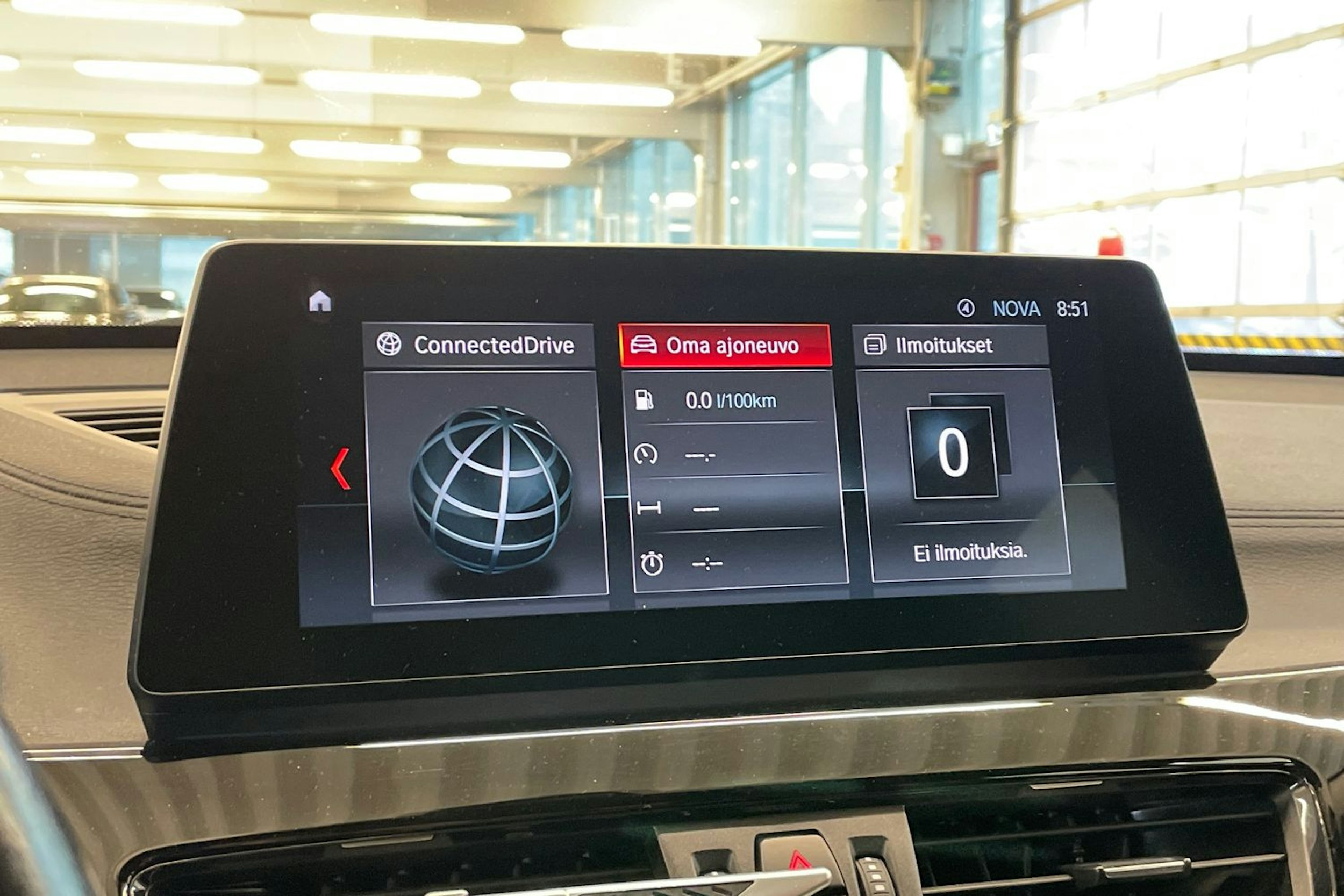 met. musta BMW X1 2021 kuva 14.