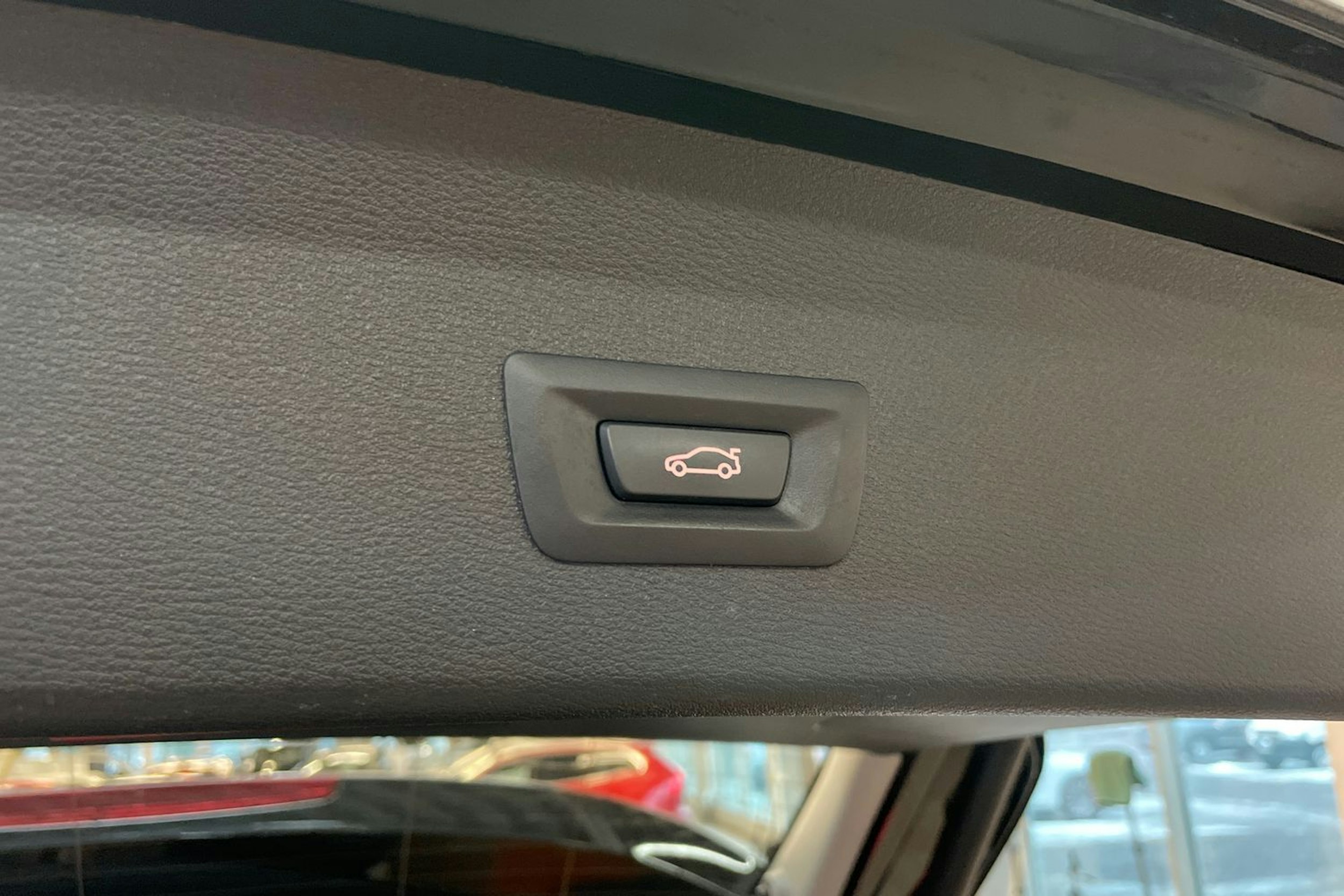 met. musta BMW X1 2021 kuva 18.