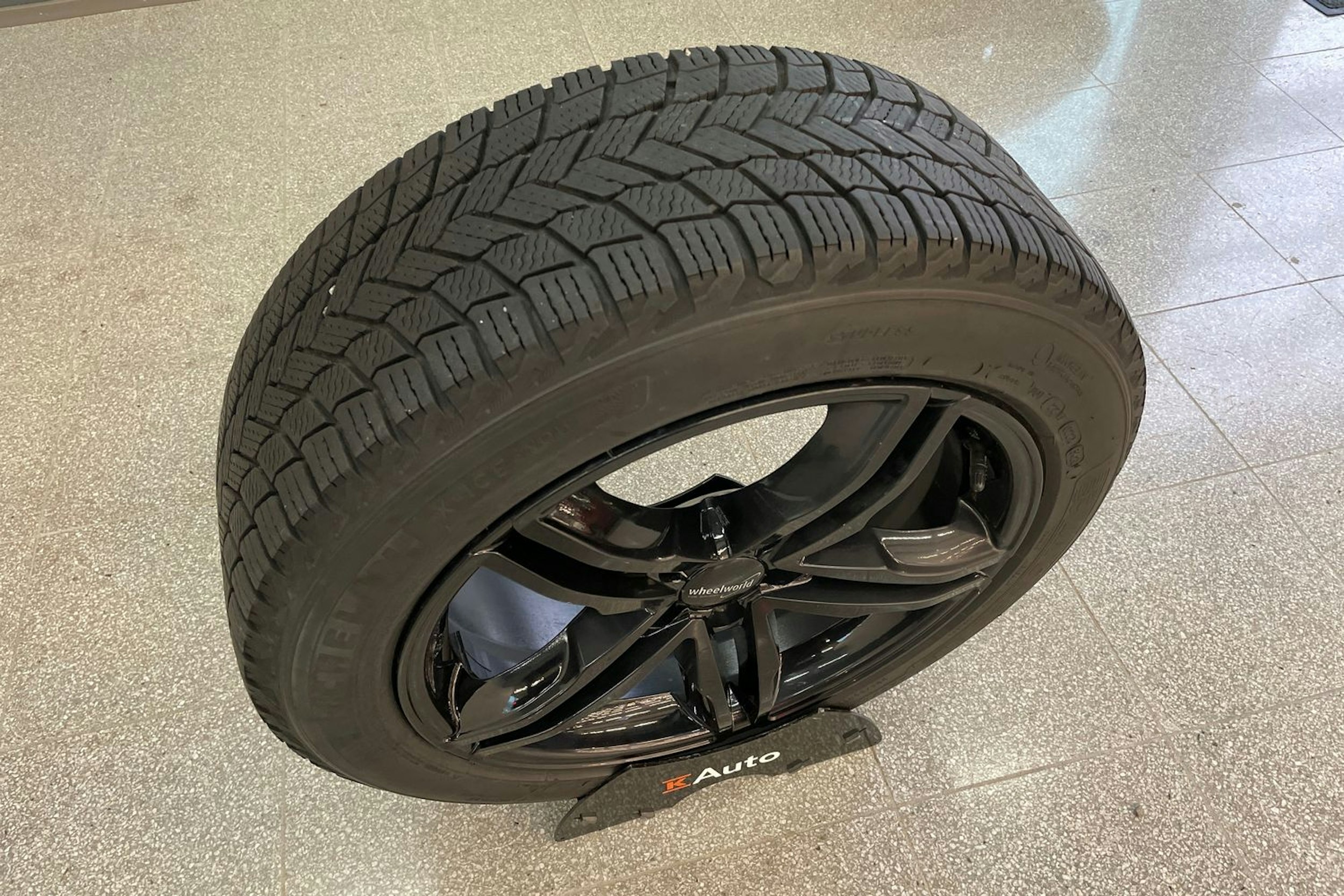 met. musta BMW X1 2021 kuva 20.