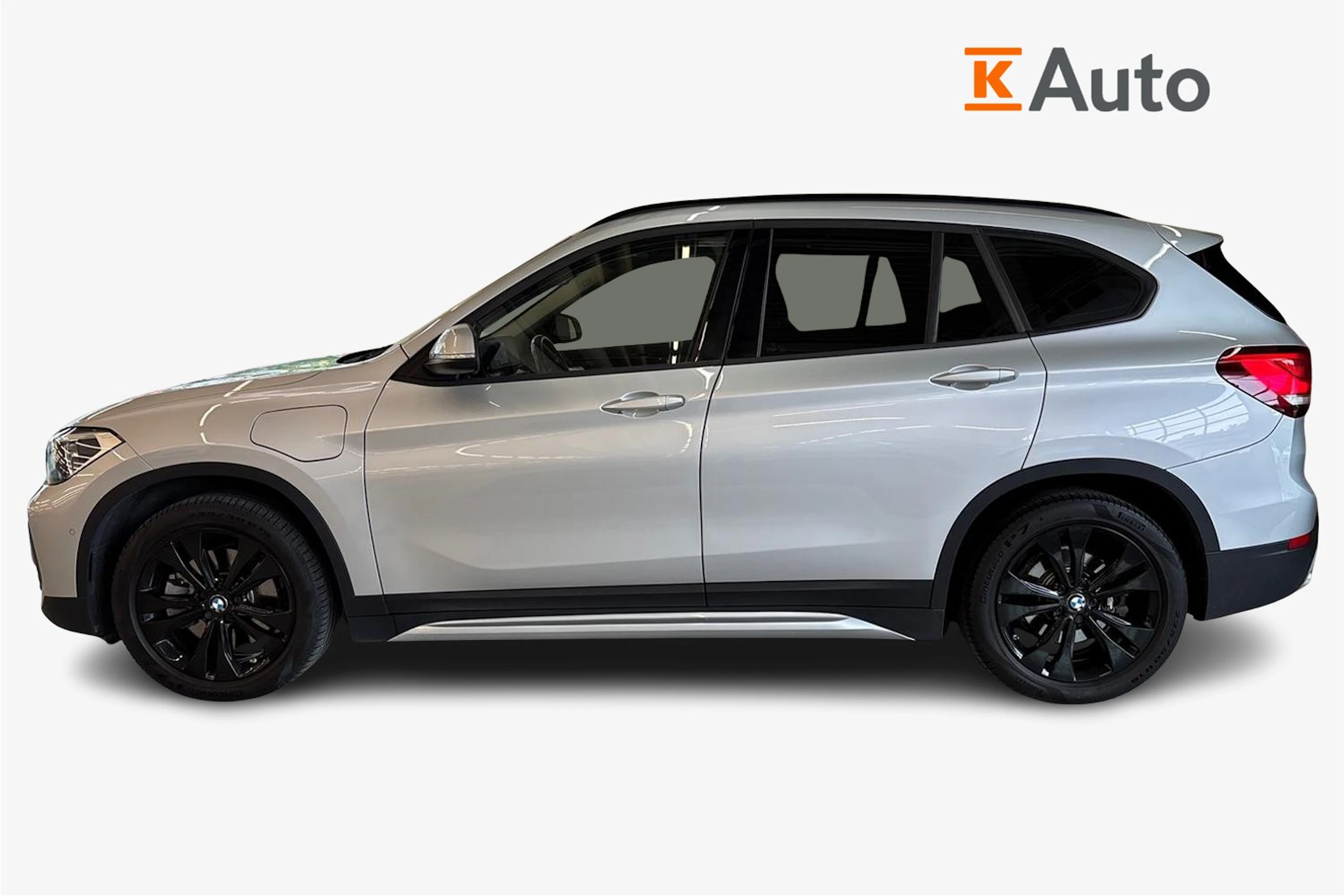 Hopea BMW X1 2021 kuva 5.