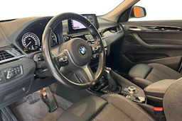 Hopea BMW X1 2021 kuva 6.