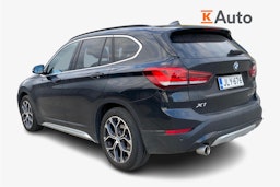 musta BMW X1 2021 kuva 2.
