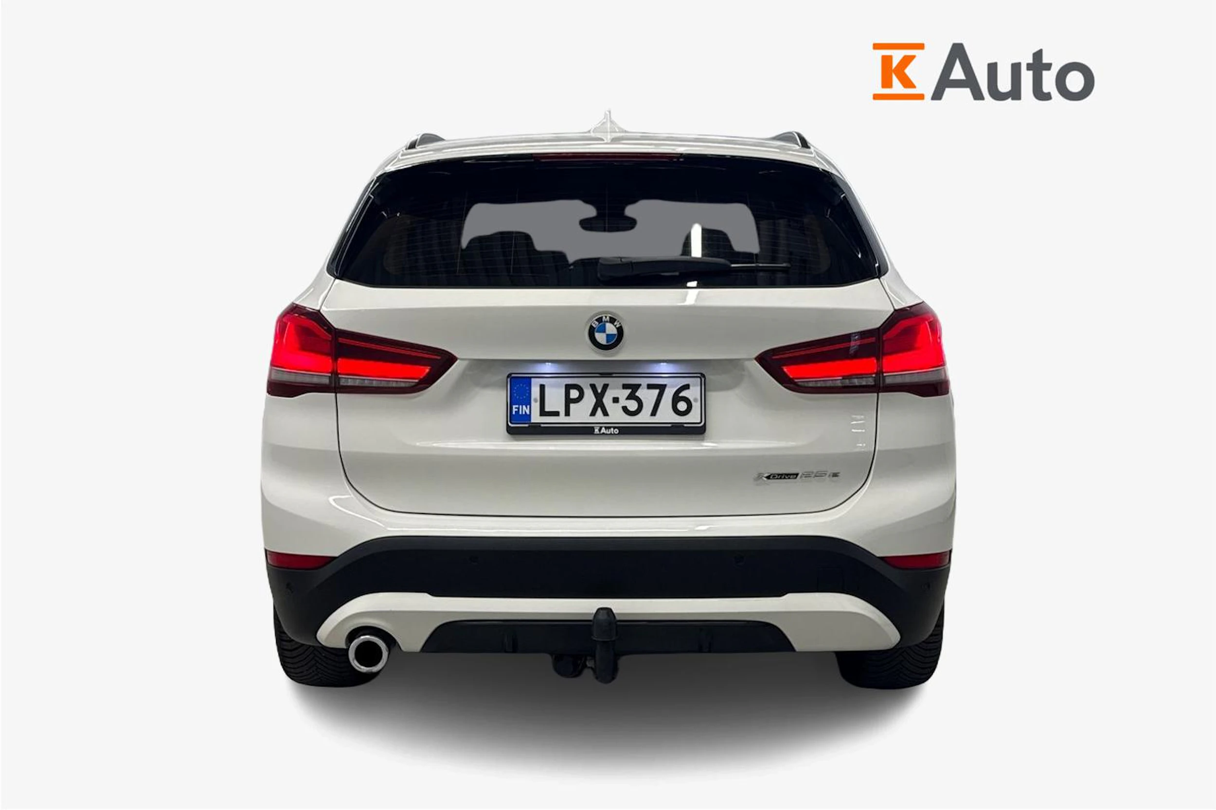 valkoinen BMW X1 2021 kuva 4.