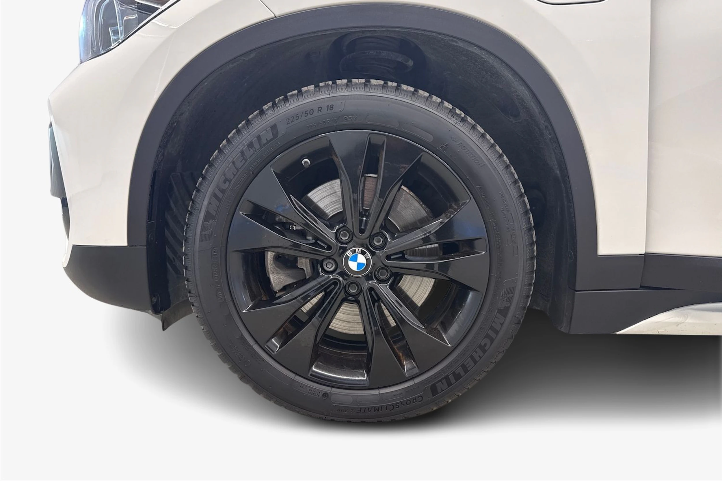 valkoinen BMW X1 2021 kuva 12.