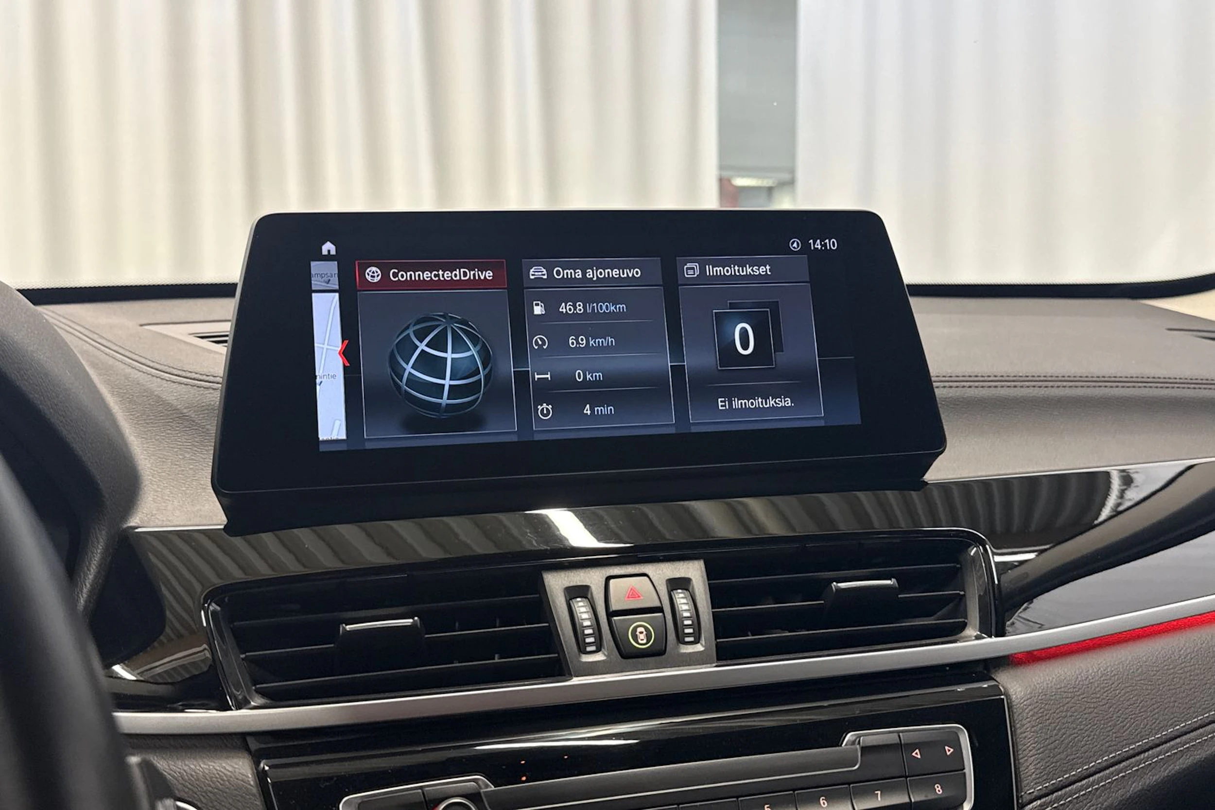 valkoinen BMW X1 2021 kuva 22.