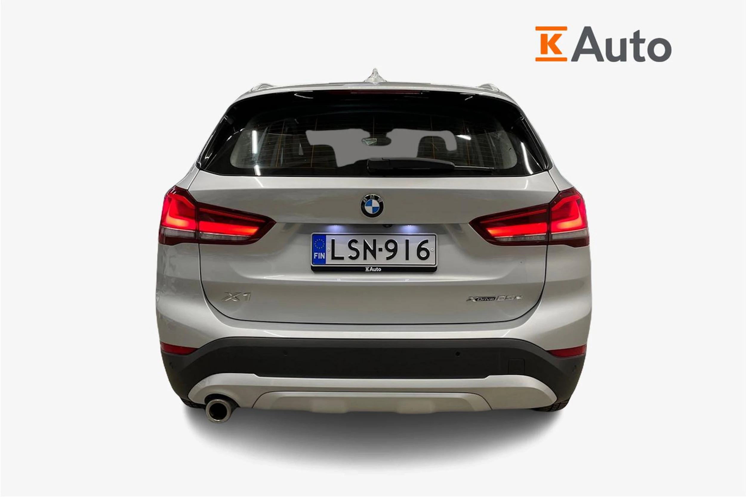 harmaa BMW X1 2021 kuva 4.