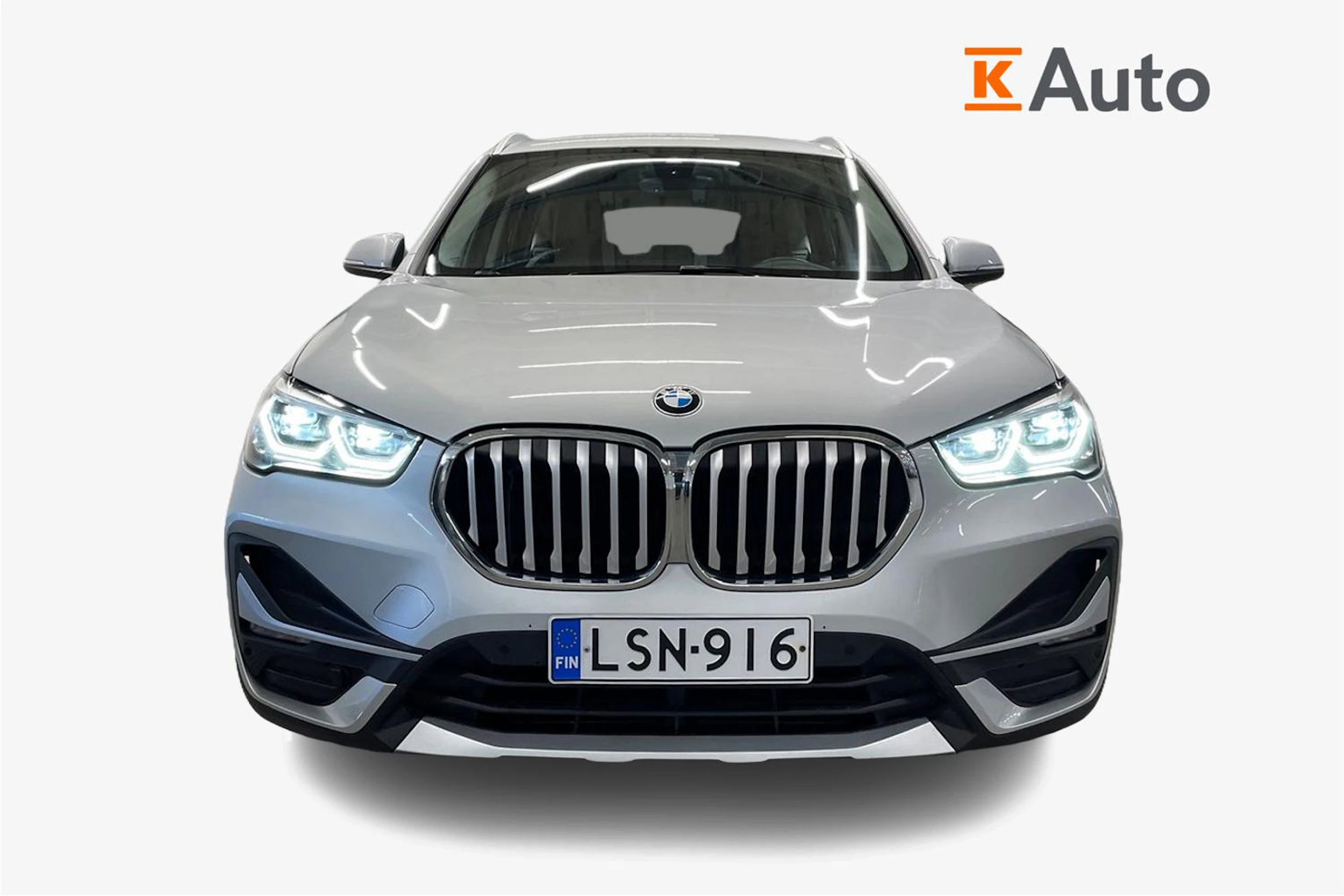 harmaa BMW X1 2021 kuva 5.
