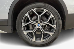 harmaa BMW X1 2021 kuva 12.