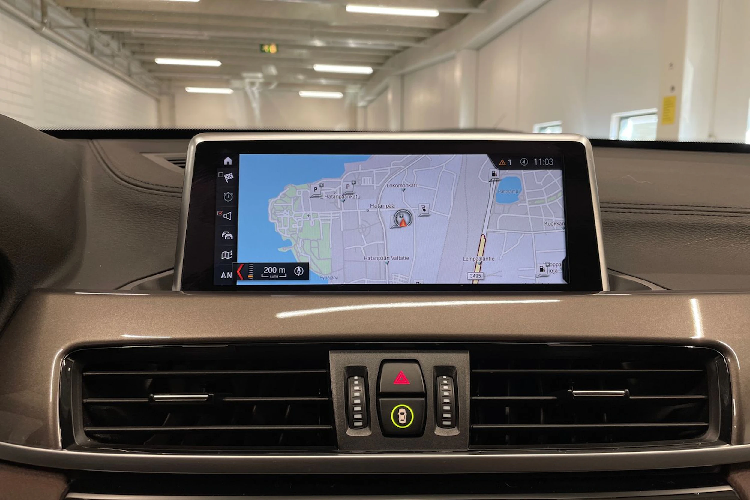 harmaa BMW X1 2021 kuva 17.