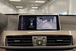 harmaa BMW X1 2021 kuva 18.