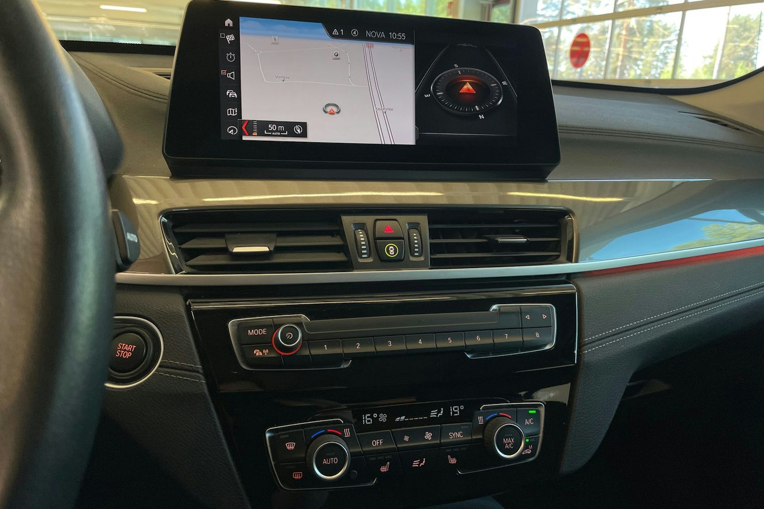 Musta BMW X1 2021 kuva 20.