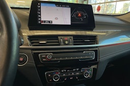 Musta BMW X1 2021 kuva 20.