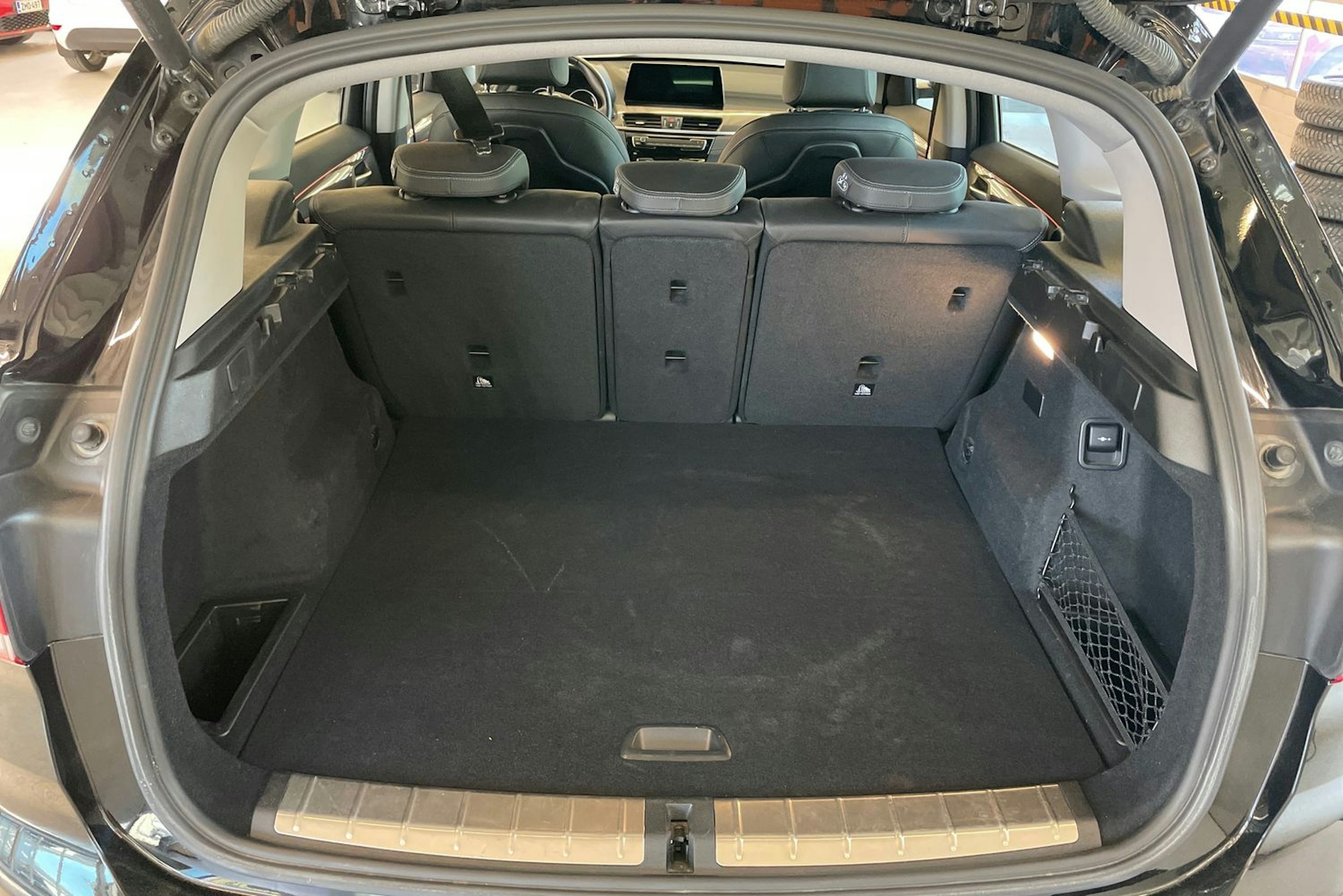 Musta BMW X1 2021 kuva 28.