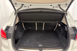 valkoinen BMW X1 2021 kuva 11.