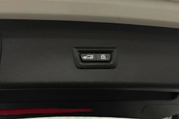 valkoinen BMW X1 2021 kuva 12.