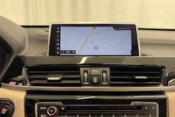 valkoinen BMW X1 2021 kuva 17.