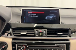 valkoinen BMW X1 2021 kuva 19.