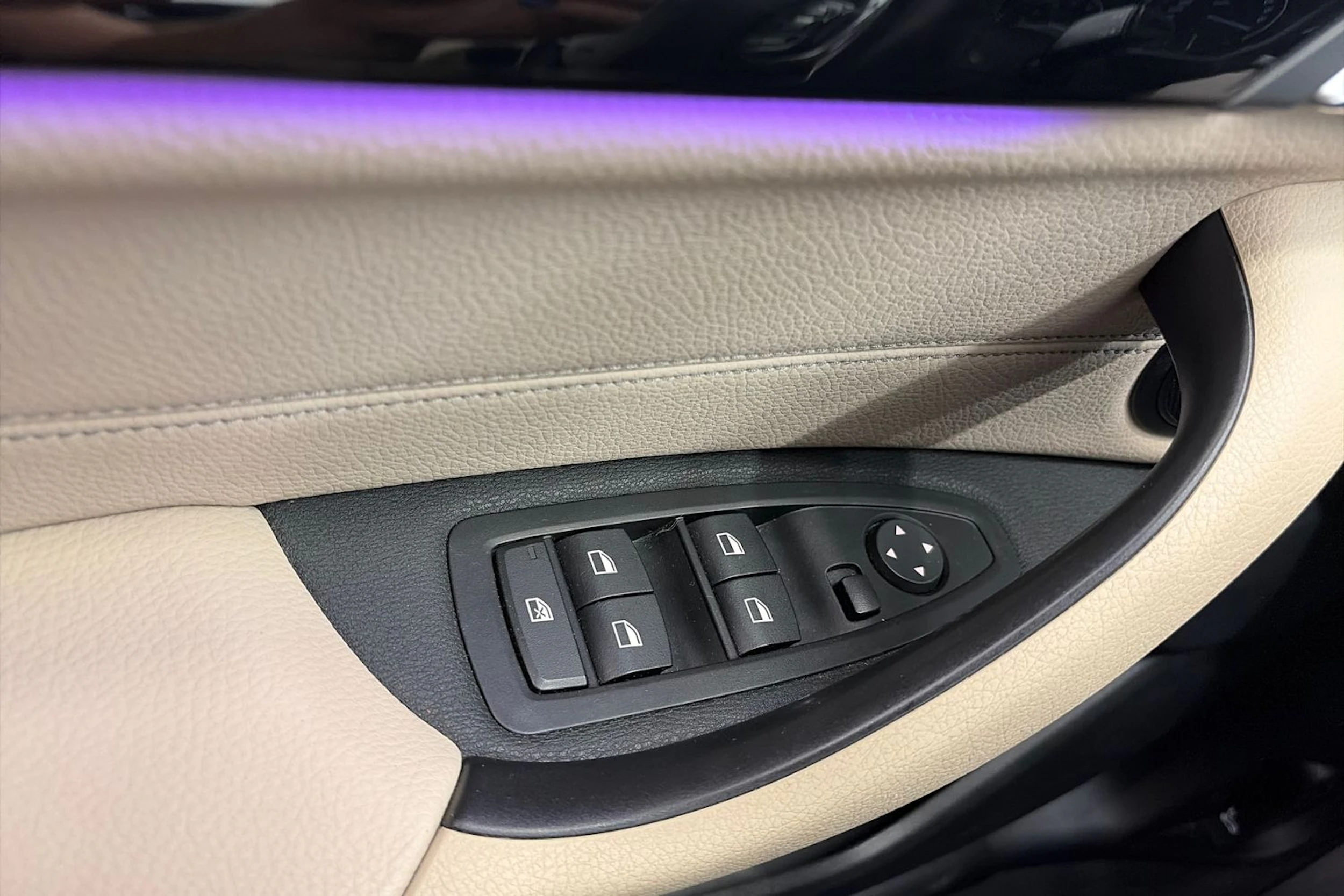 valkoinen BMW X1 2021 kuva 27.