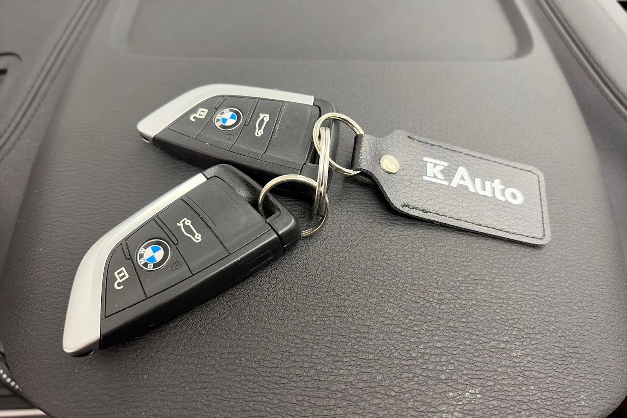 valkoinen BMW X1 2021 kuva 28.