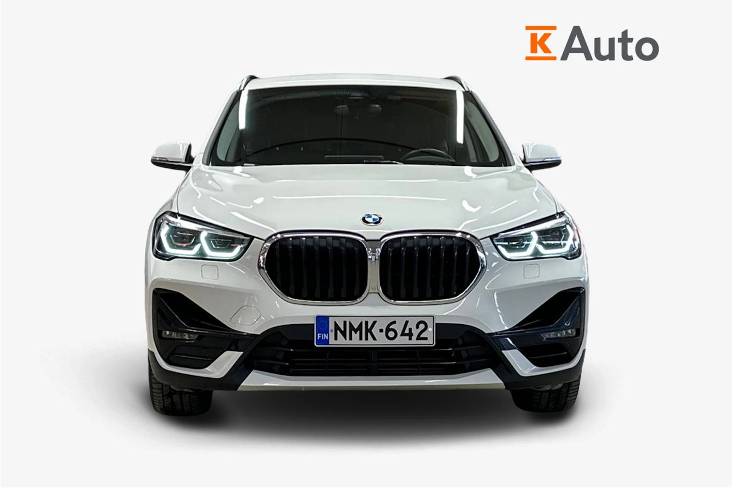 valkoinen BMW X1 2022 kuva 5.