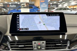 valkoinen BMW X1 2022 kuva 18.