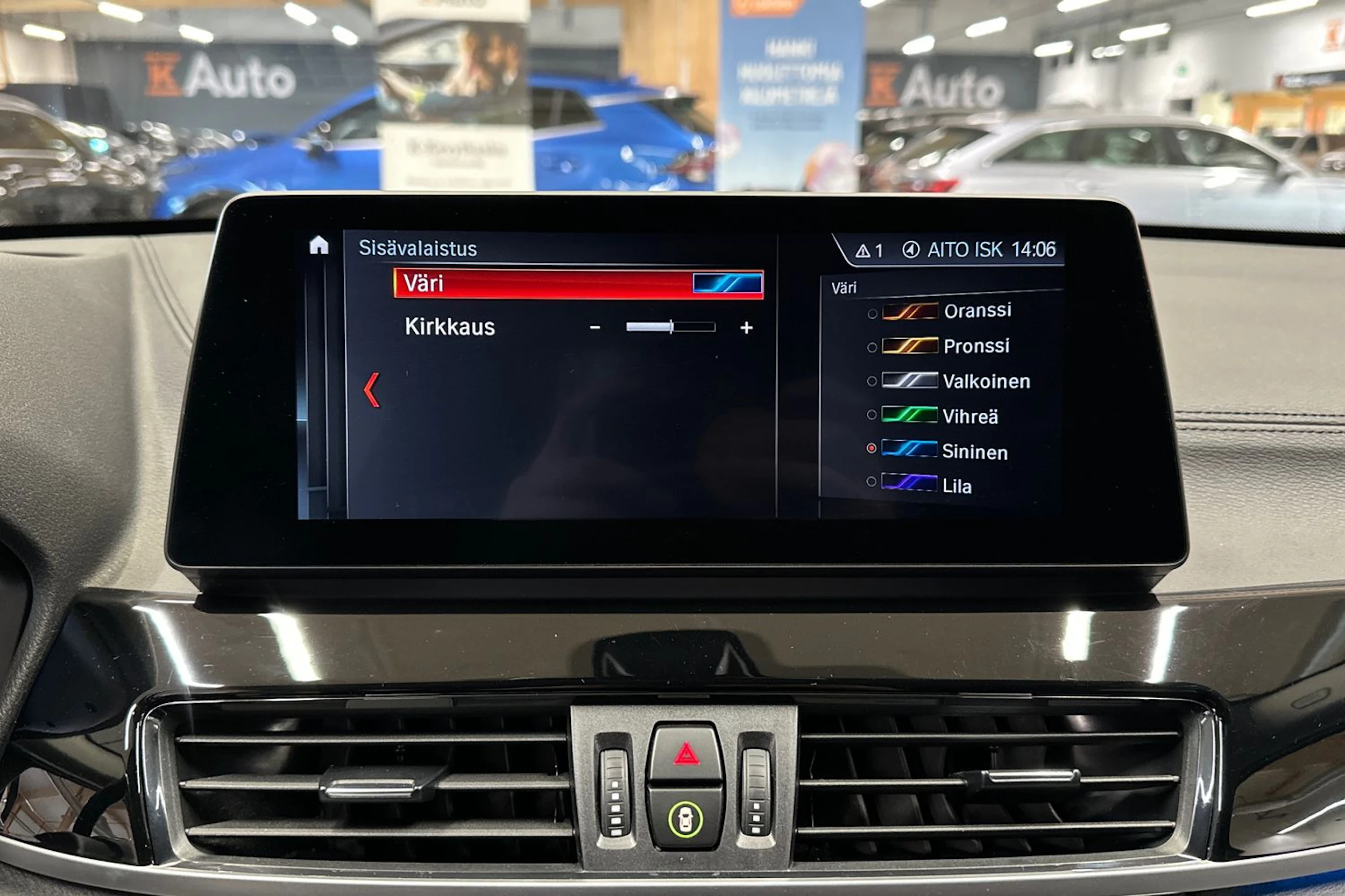 valkoinen BMW X1 2022 kuva 20.