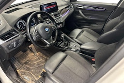 valkoinen BMW X1 2021 kuva 3.