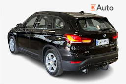 musta BMW X1 2021 kuva 2.