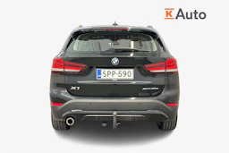 musta BMW X1 2021 kuva 4.