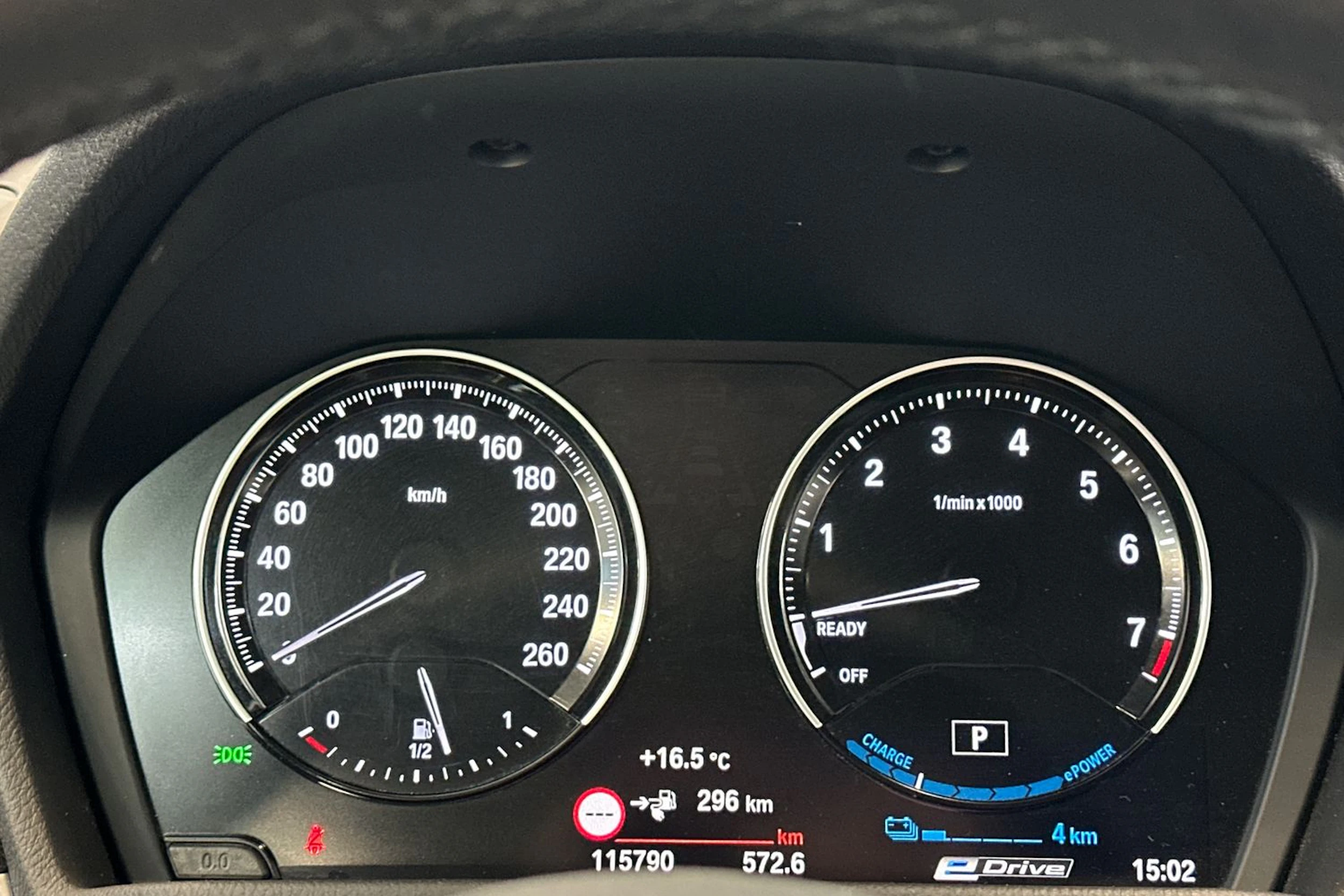 musta BMW X1 2021 kuva 16.