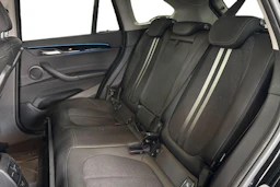 Musta BMW X1 2021 kuva 8.