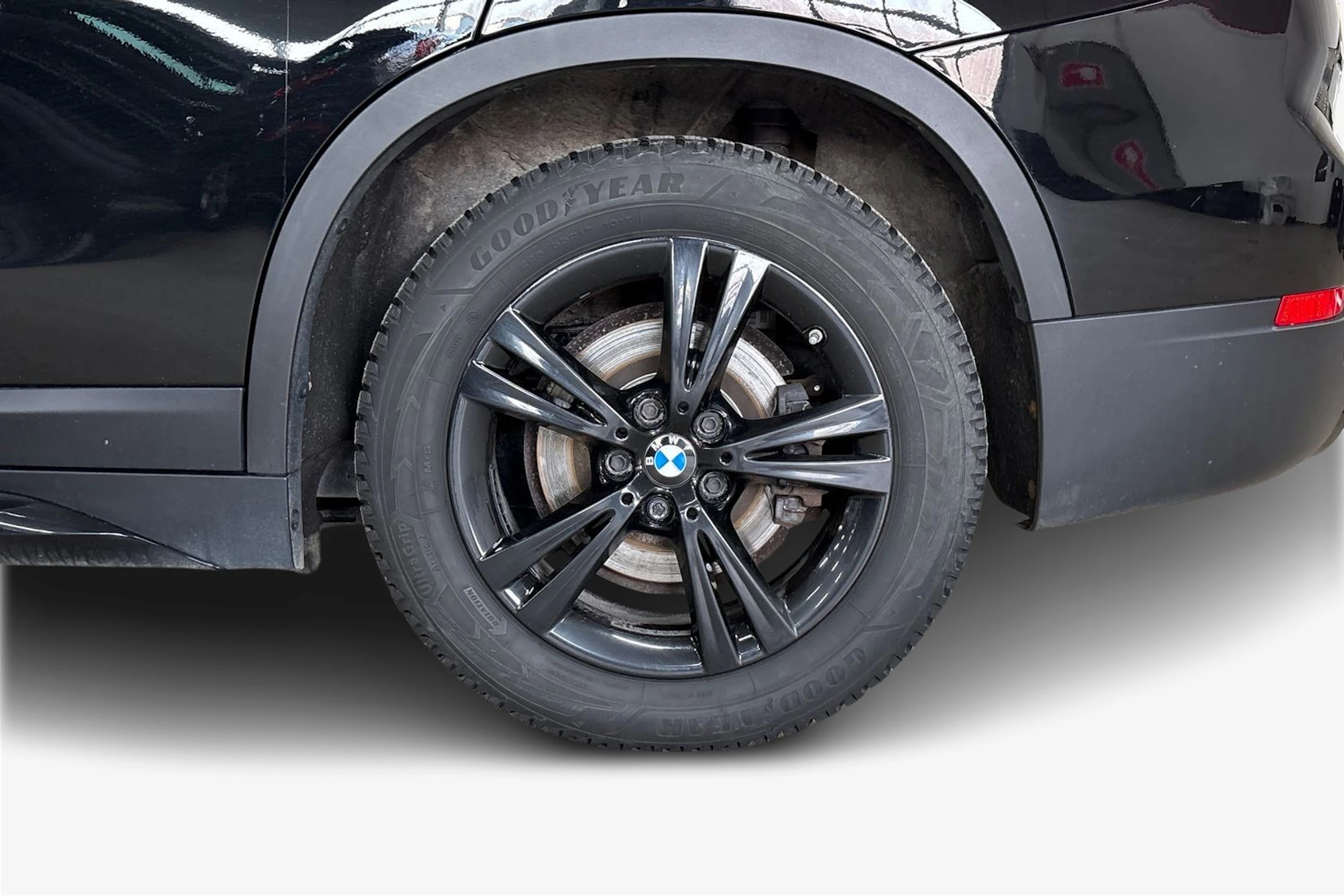 Musta BMW X1 2021 kuva 9.