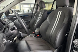 Musta BMW X1 2021 kuva 11.