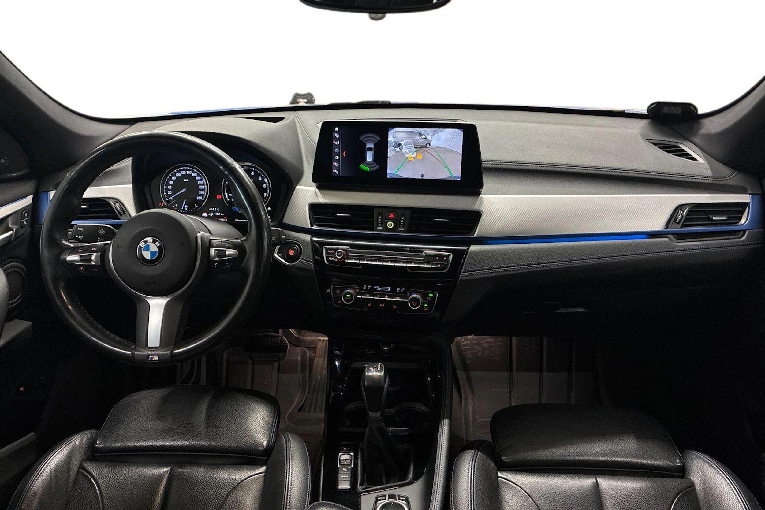sininen BMW X1 2021 kuva 7.